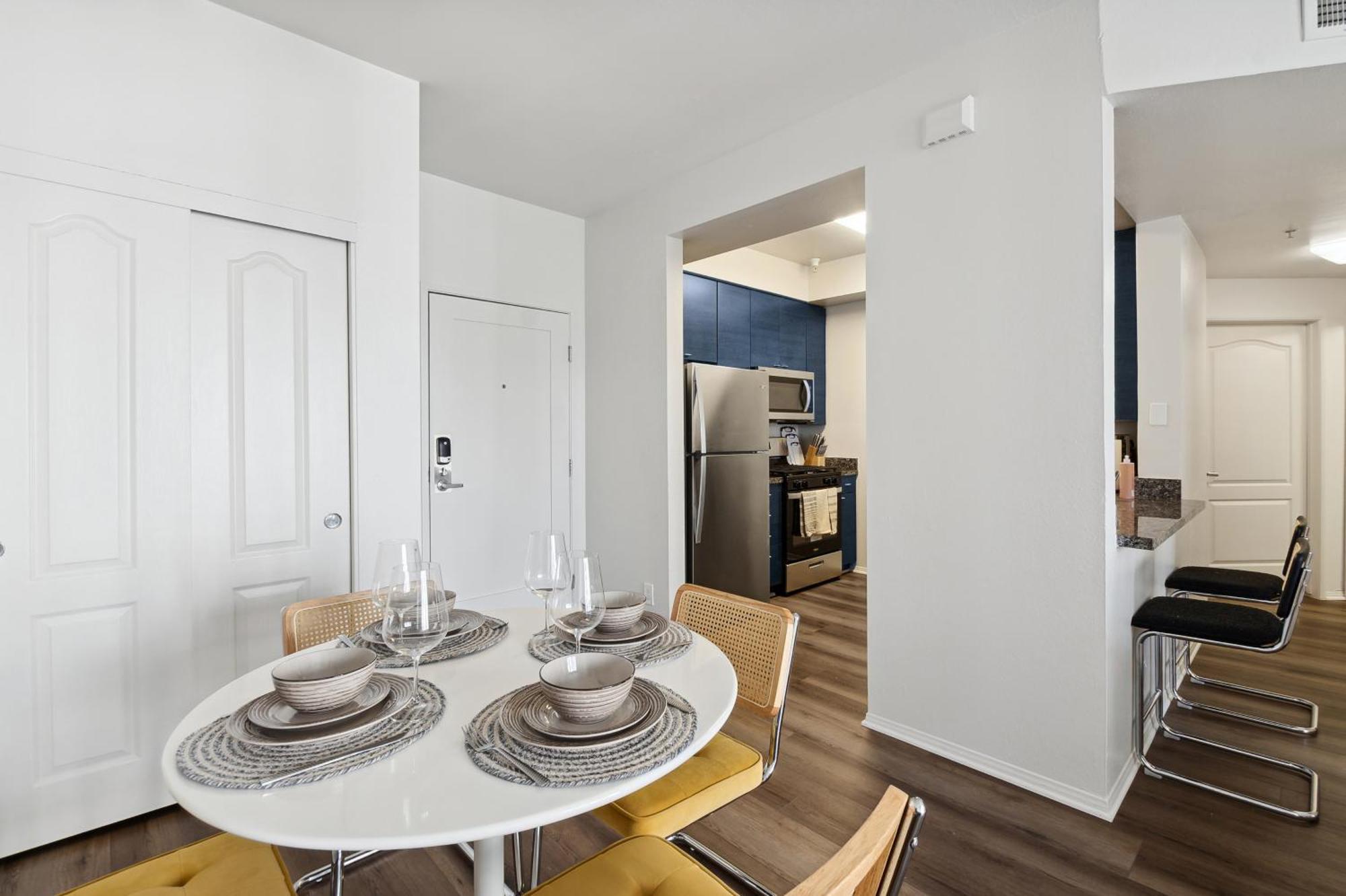 2bdr Away From In Marina Del Rey *