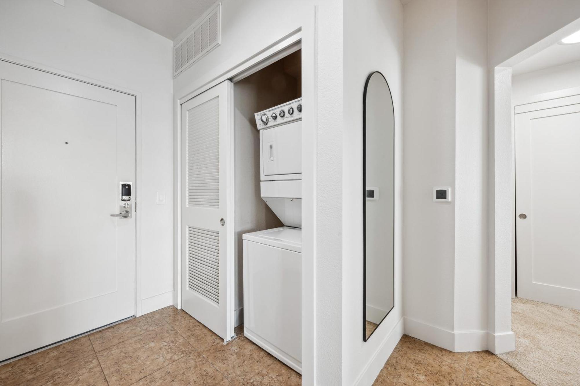 Marina Del Rey Getaway,free Parking,pool,hot Tub Apartment