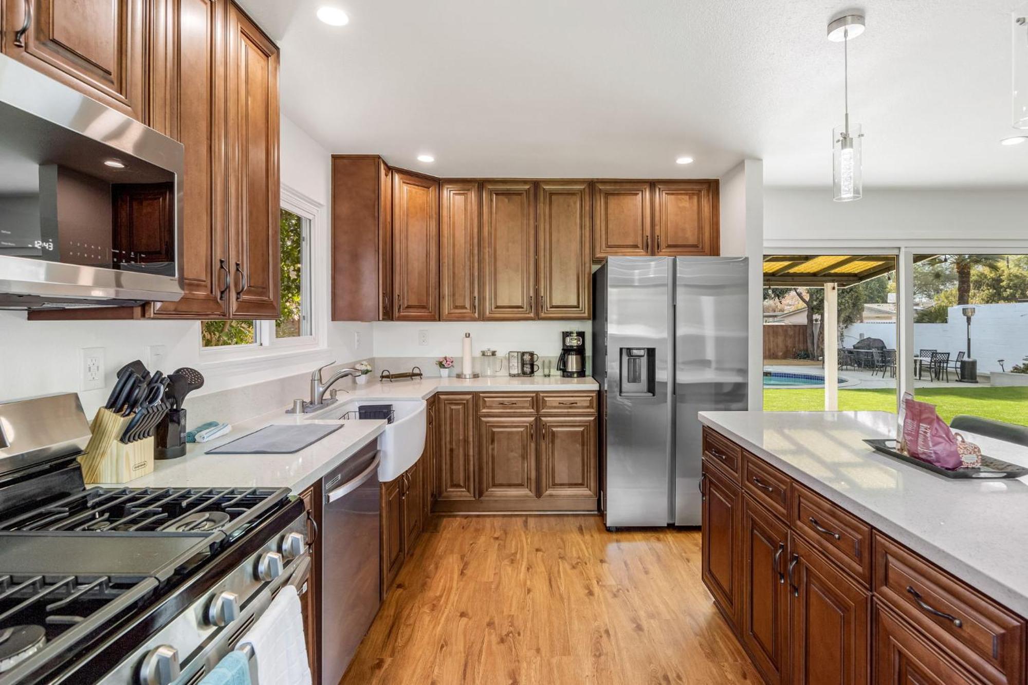 Ultimate Valley Lounge & Swim 2 Holiday home Los Angeles