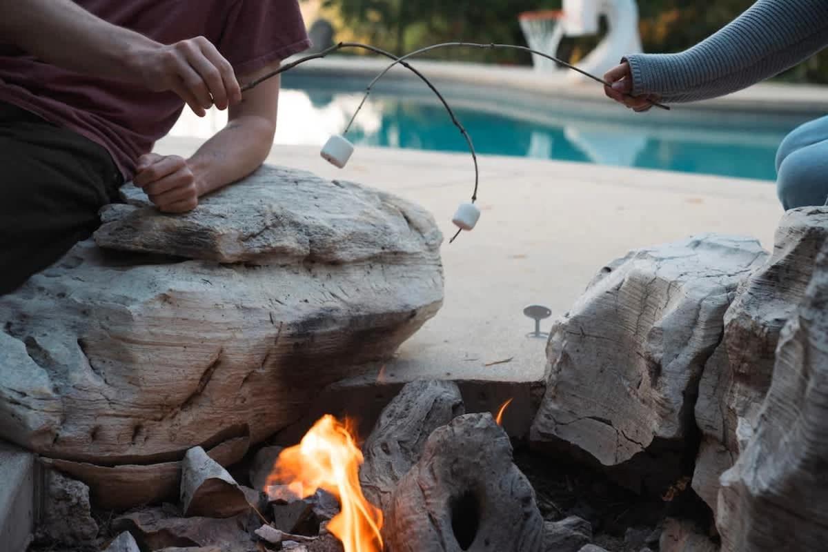 Mountain Getaway With A Pool Hot Tub 5 Beds Holiday home Los Angeles