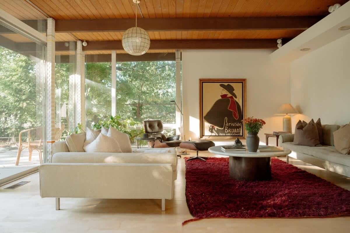 Holiday home Mountain Getaway With A Pool Hot Tub 5 Beds