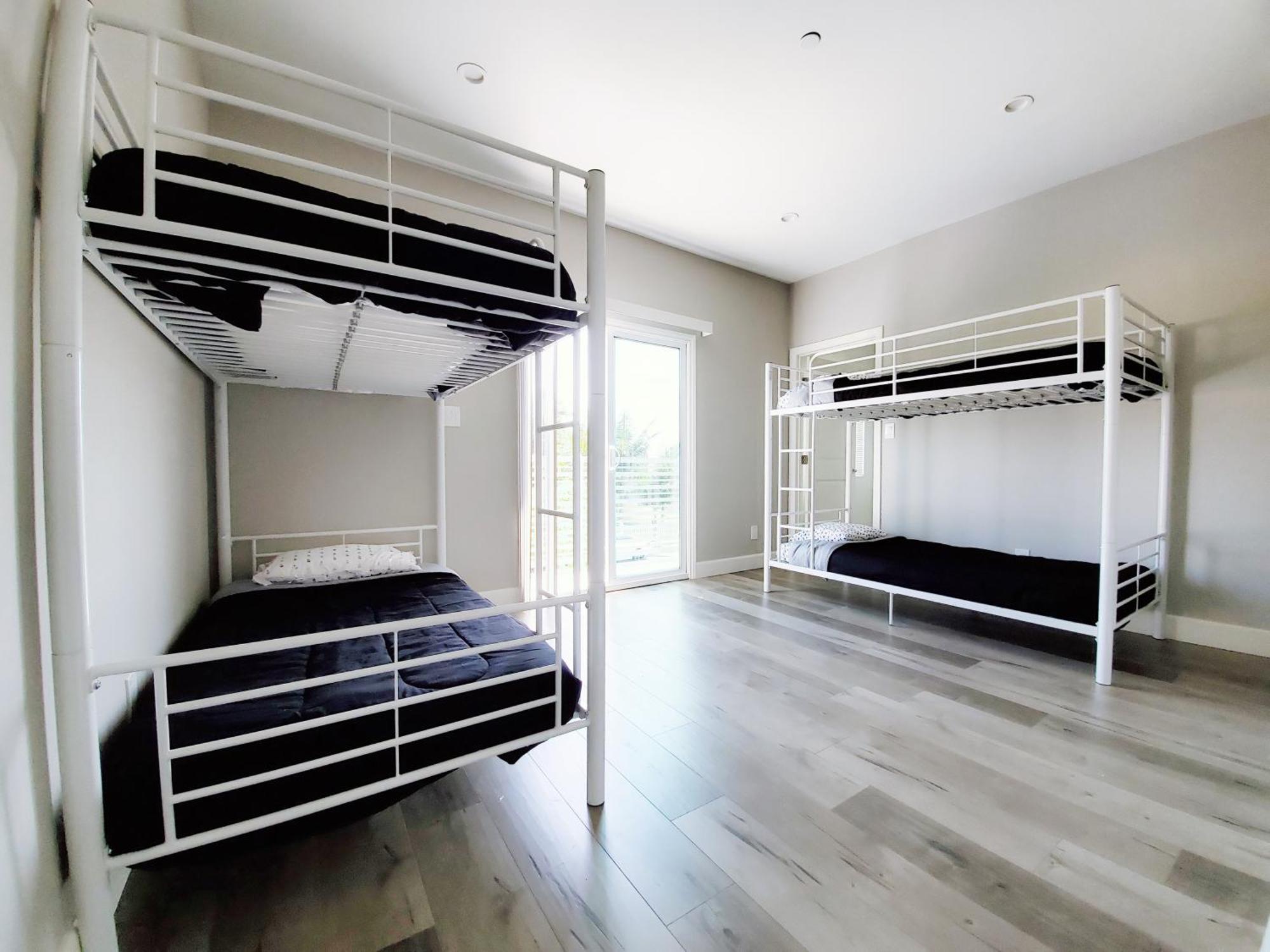 Modern Address Changed * Los Angeles