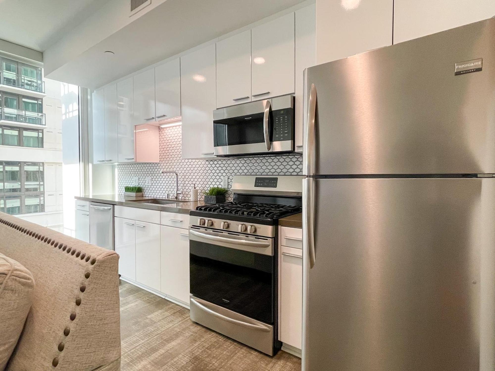 Downtown Pool And Gym Access Apartment *