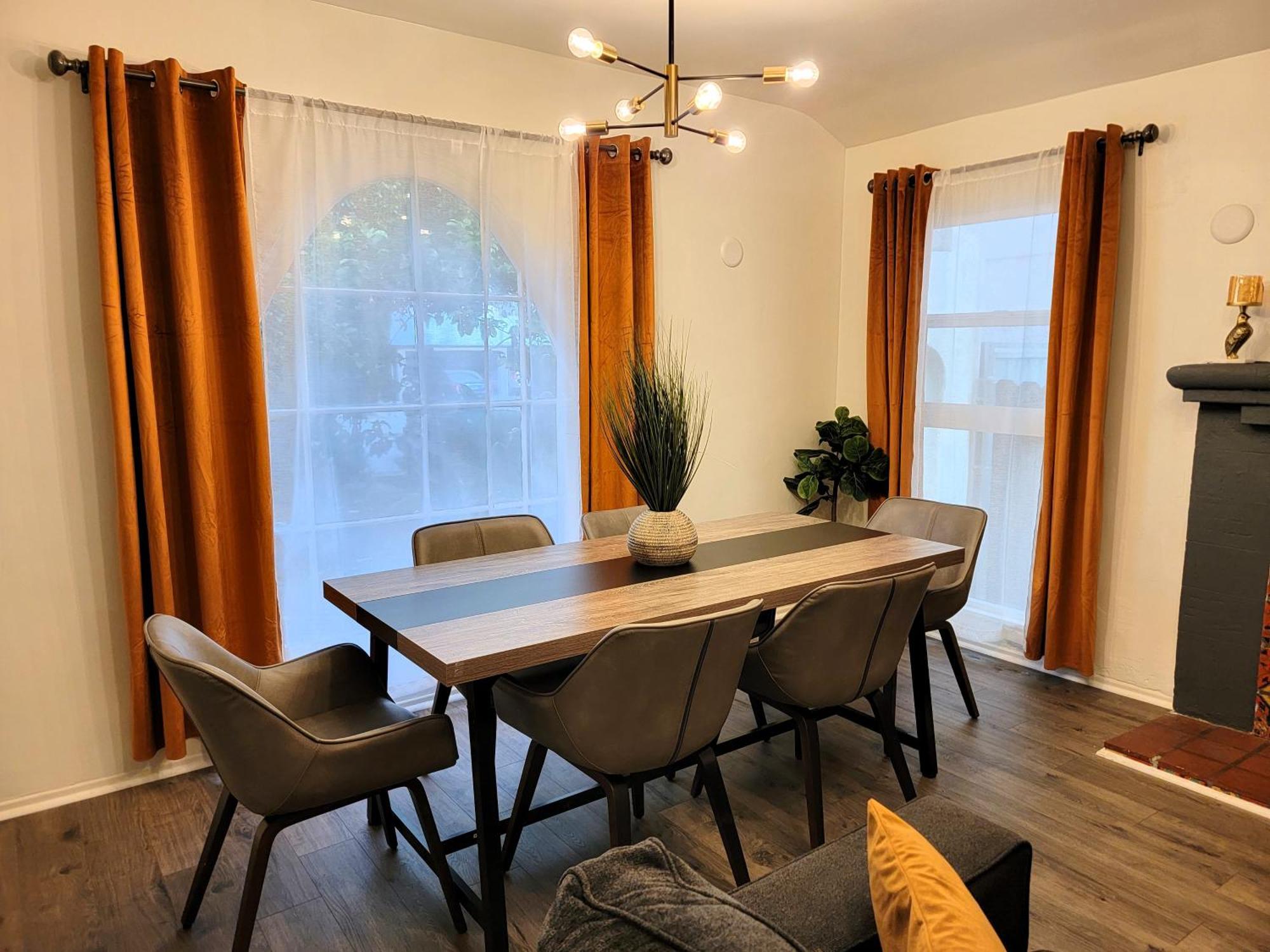 Apartment Perfectly Located Pico Robertson Ground Floor 3 Bedroom Walk To Restaurants Wifi Tv Game Console Parking 5 Minutes To Rodeo Drive Los Angeles