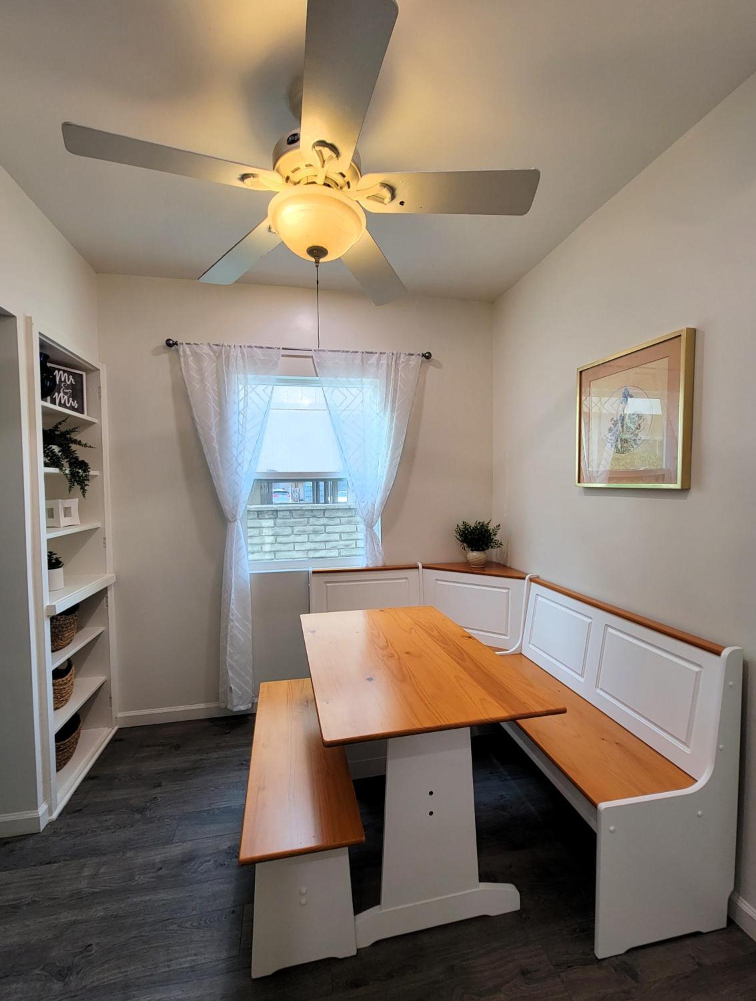 Perfectly Located Pico Robertson Ground Floor 3 Bedroom Walk To Restaurants Wifi Tv Game Console Parking 5 Minutes To Rodeo Drive Apartment Los Angeles