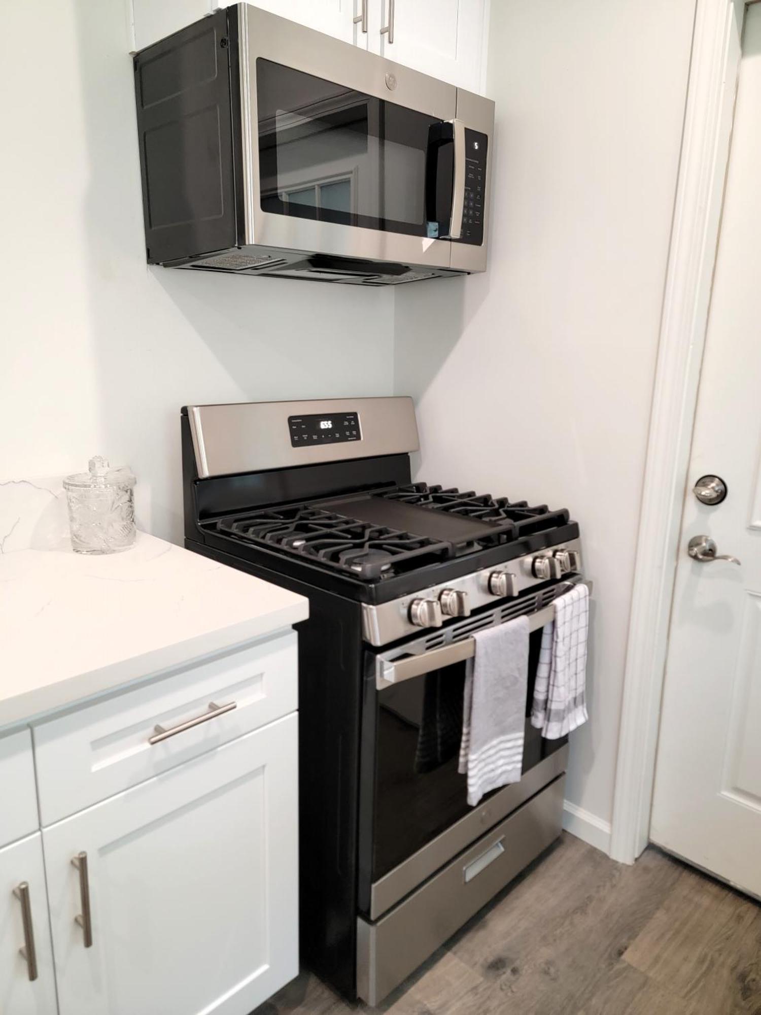 Apartment Perfectly Located Pico Robertson Ground Floor 3 Bedroom Walk To Restaurants Wifi Tv Game Console Parking 5 Minutes To Rodeo Drive Los Angeles