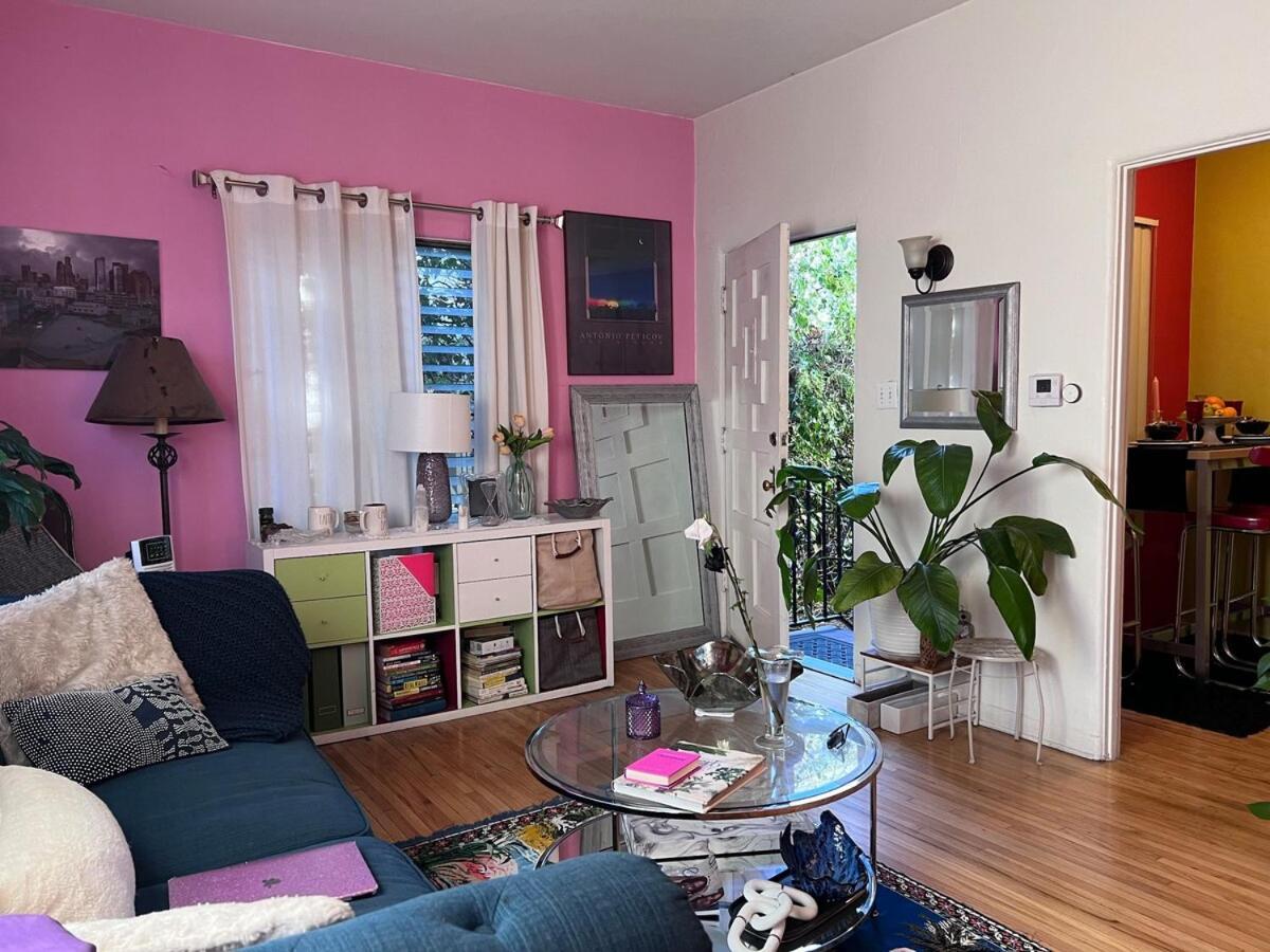 A Stylish Apartment *