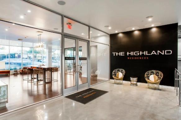 Apartment A-class Highland 2 Bed In Hollywood Ca With Free Parking