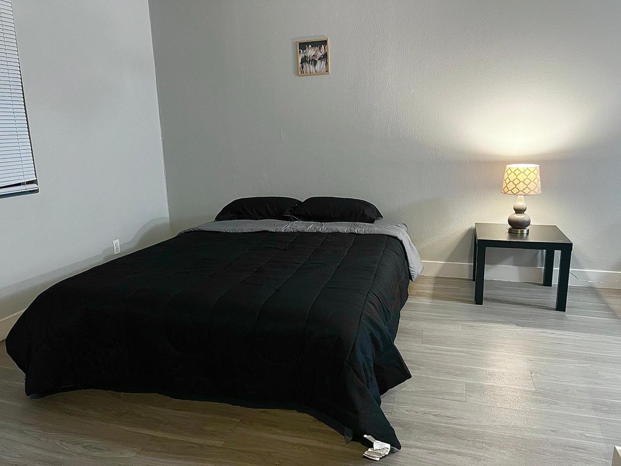 Apartment The Spot In Hollywood *