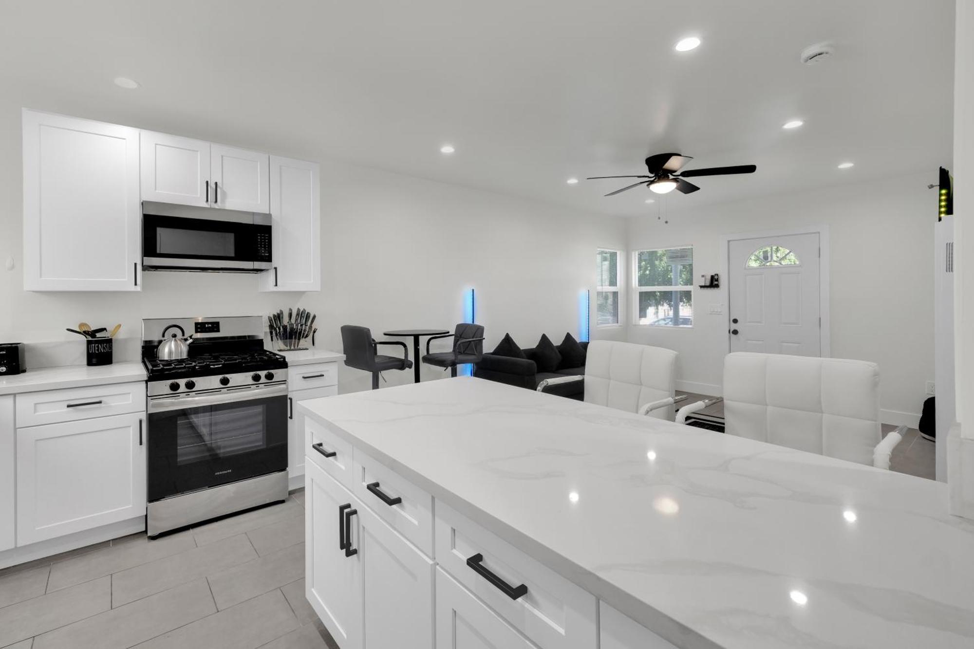 1 Bd 1ba In Mid-city With Yard, Fire Pit & Grill Aparthotel *