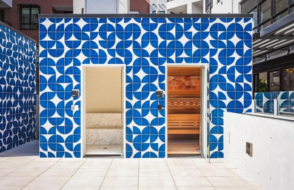 Spacious - Hollywood Pool, Parking, Sauna
