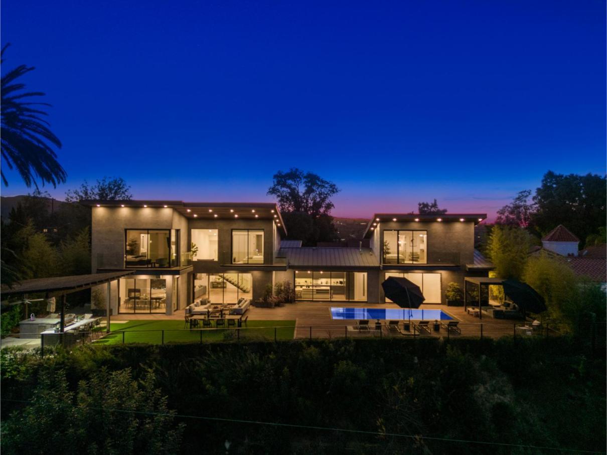 Skyline Luxury Haven *