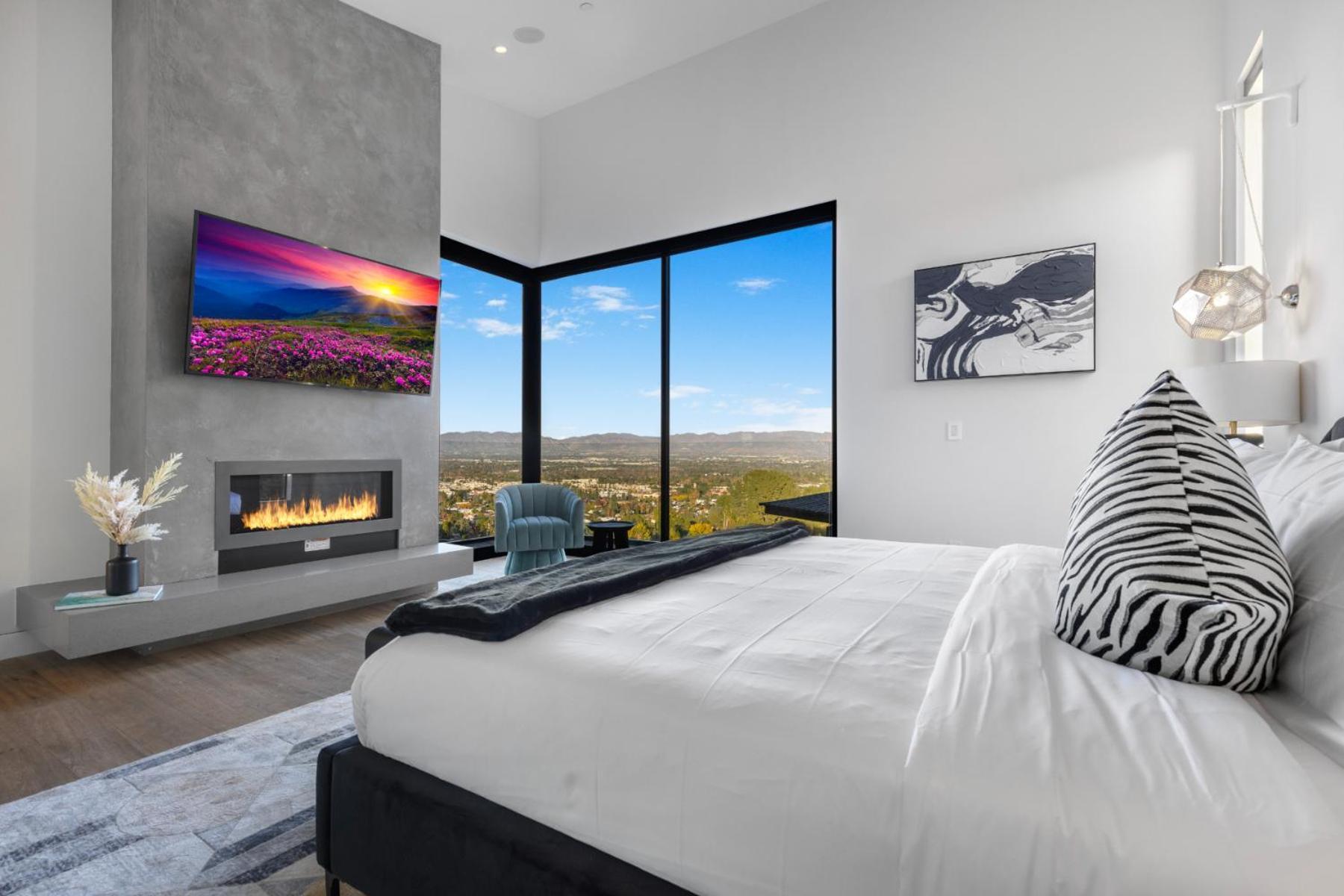 Skyline Luxury Haven *