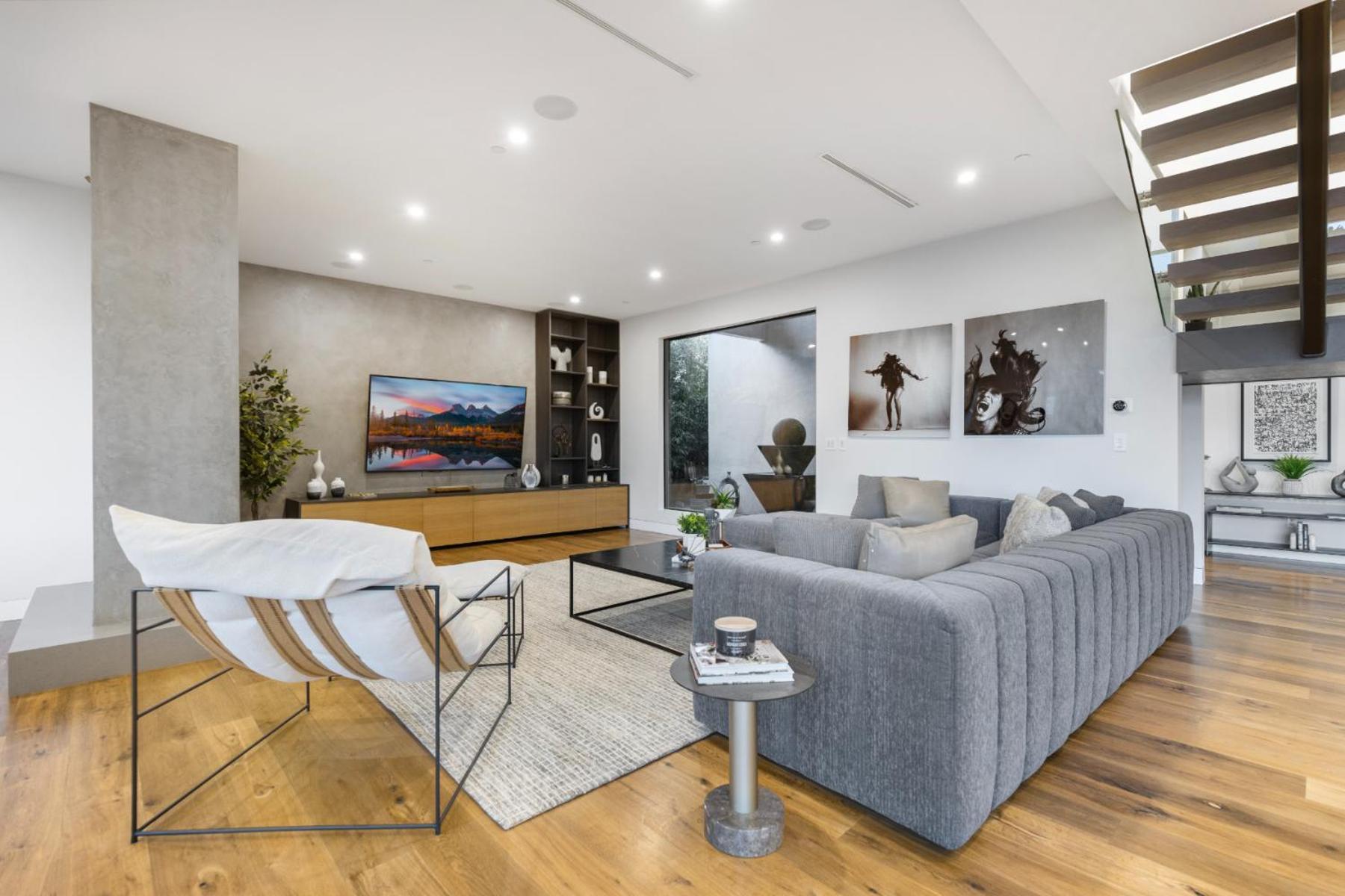 Skyline Luxury Haven Apartment *