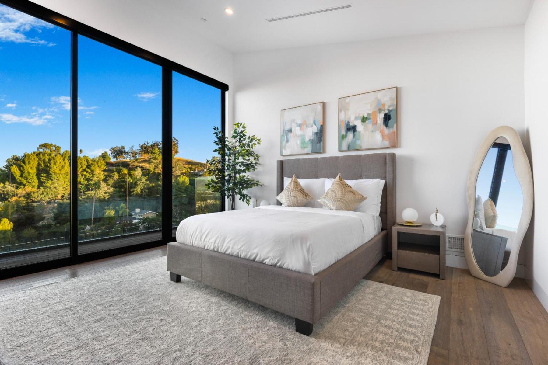 Apartment Skyline Luxury Haven Los Angeles