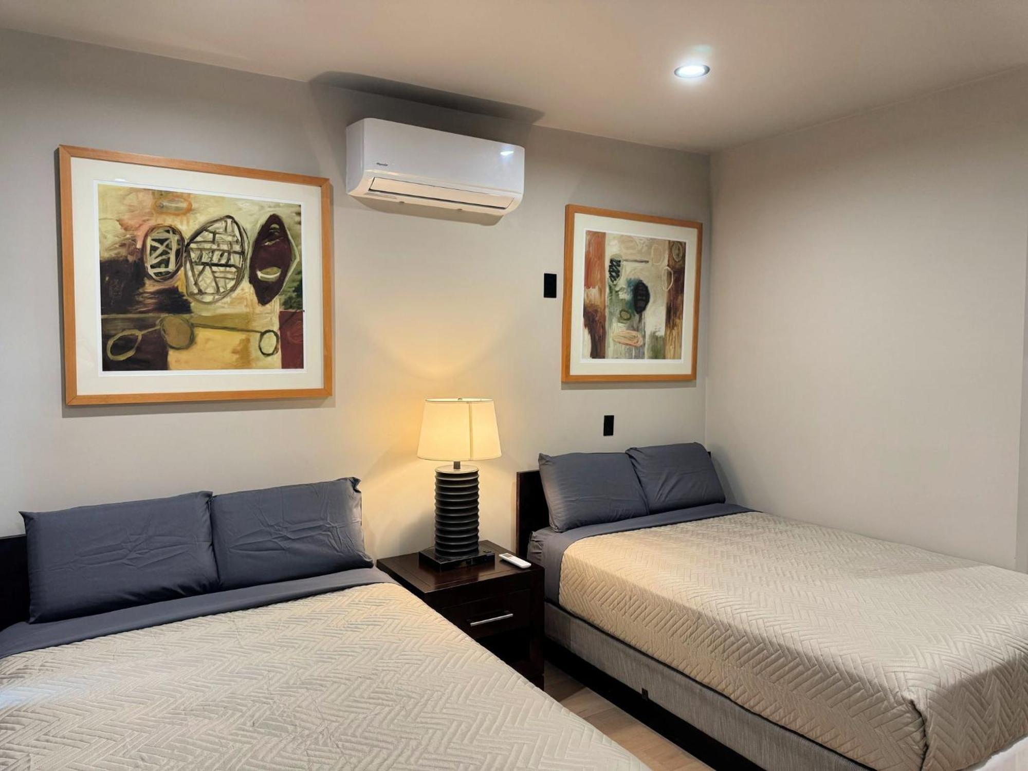 Stylish Downtown Escape With Rooftop Views Aparthotel