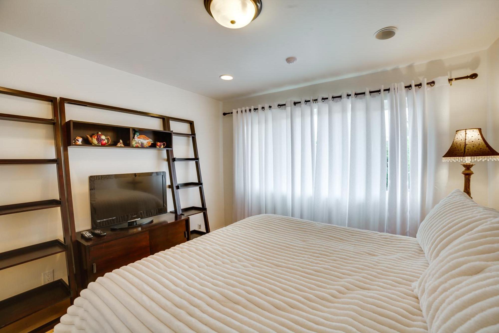 Private Pool And Patio Luxe Encino Family Getaway * Los Angeles