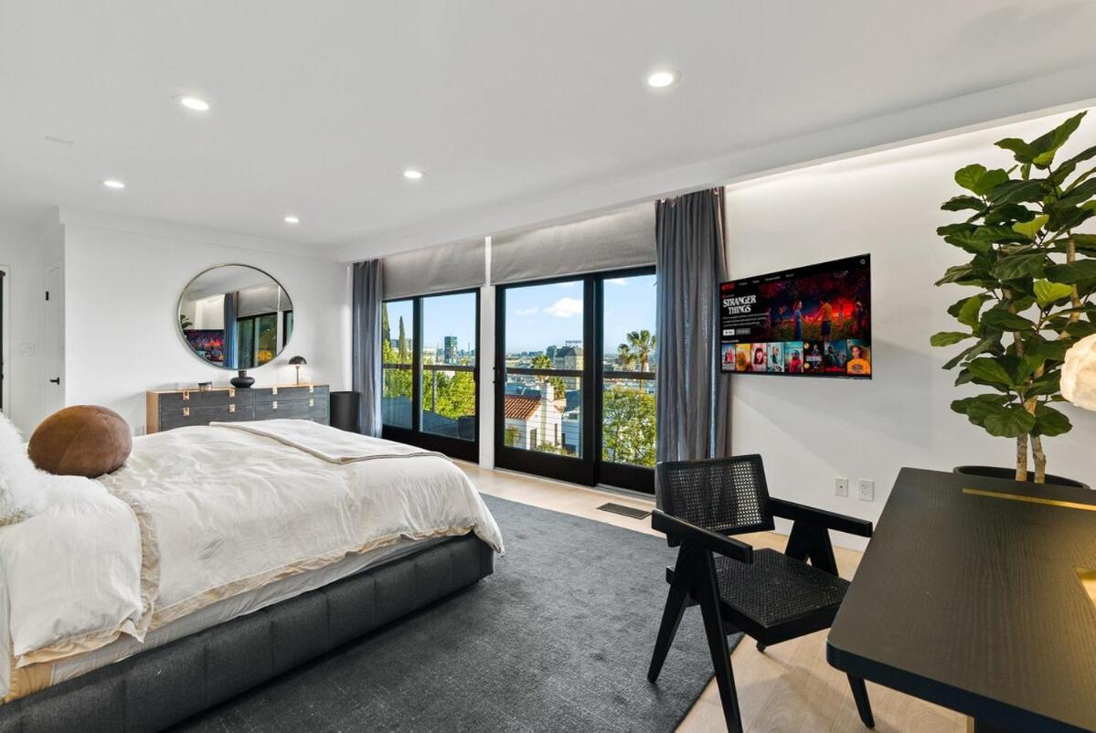 Hollywood Hills 3 Bedroom Views And Jacuzzi *