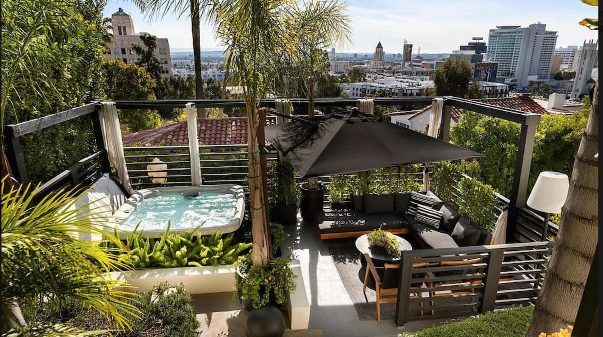 Holiday home Hollywood Hills 3 Bedroom Views And Jacuzzi *