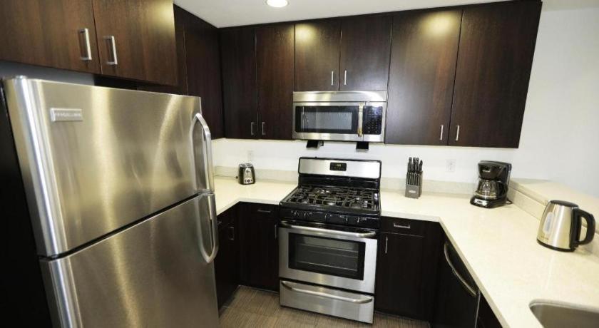 Downtown Cosmopolitan Residences Los Angeles