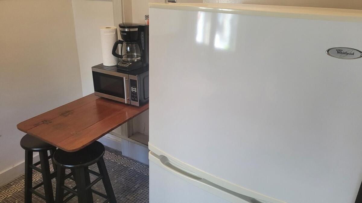 Amazing Hollywood Bungalow! Apartment Los Angeles
