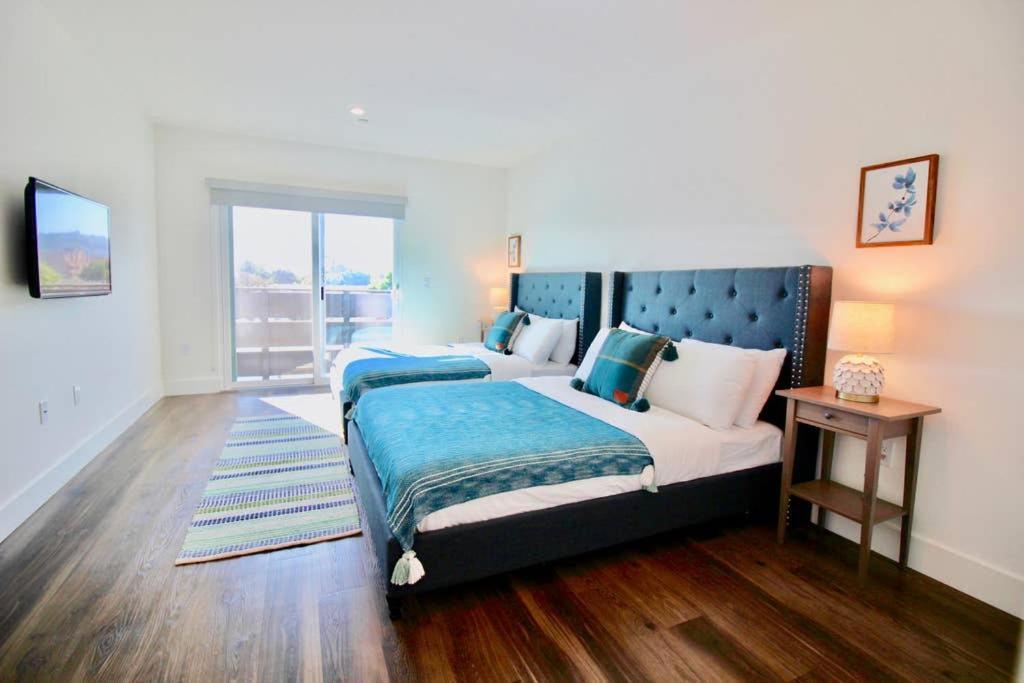 Luxury Marina Apartment Los Angeles