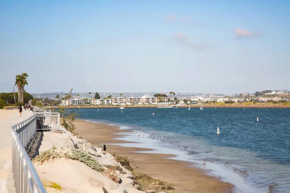 Luxury Marina Los Angeles