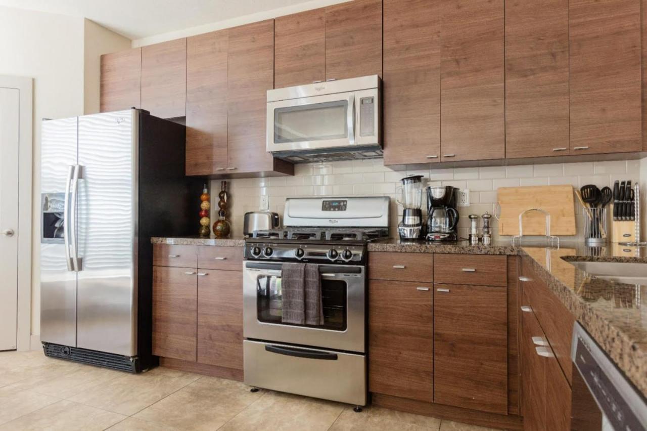 Luxury Marina Apartment Los Angeles