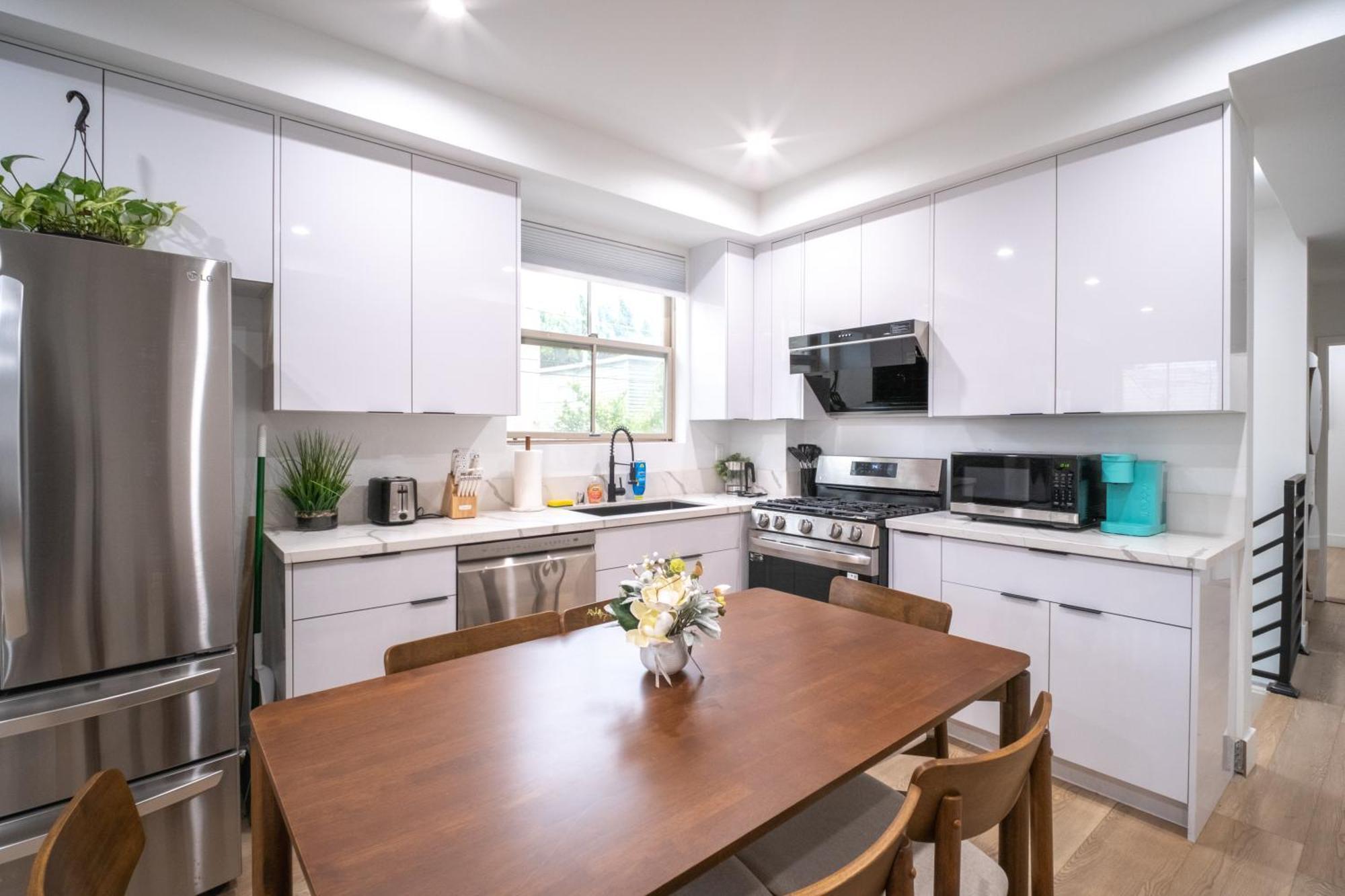 Stylish Private By Downtown La Guest house *