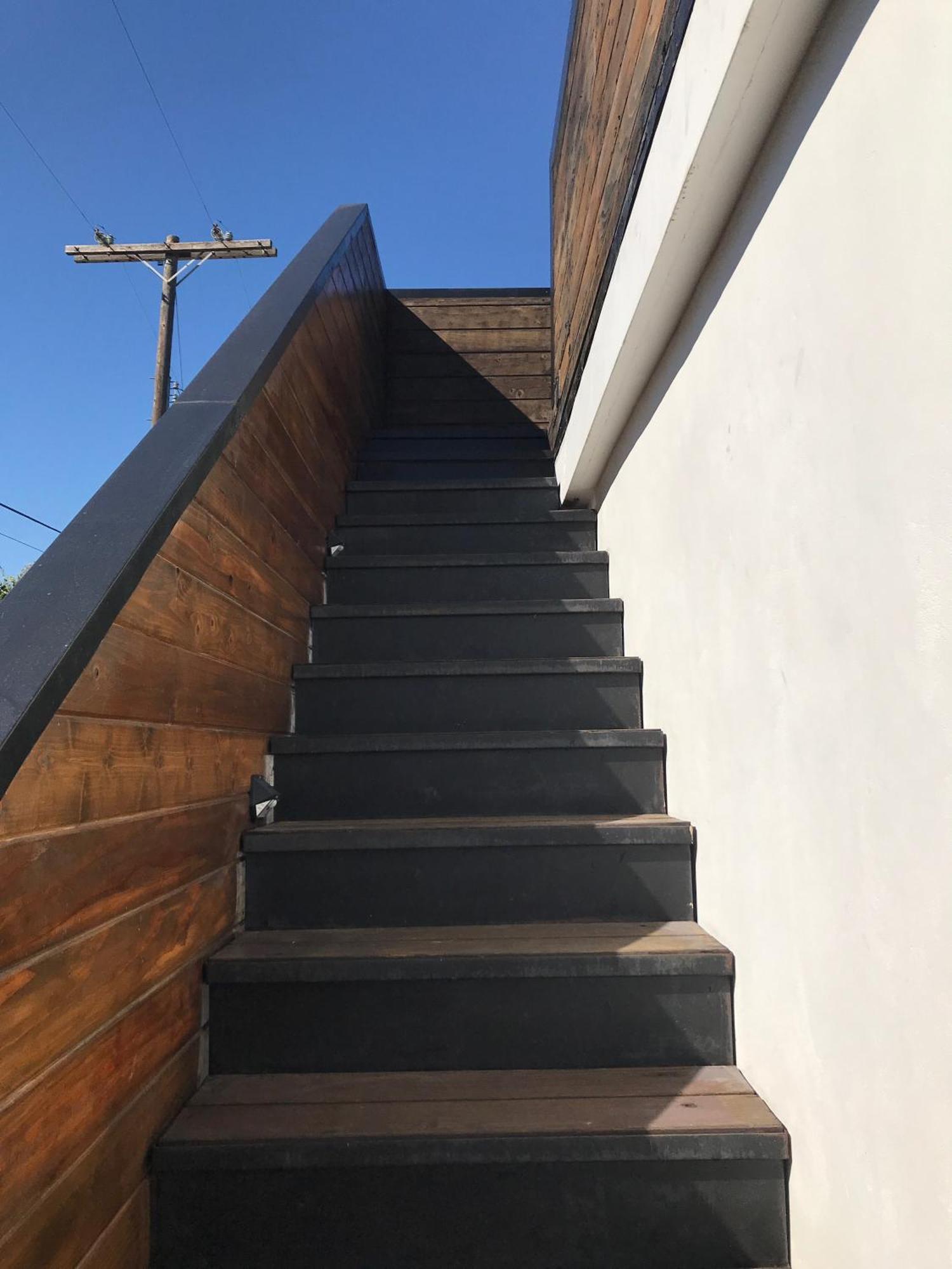 Venice Three Bedroom Rooftop House With Parking * Los Angeles