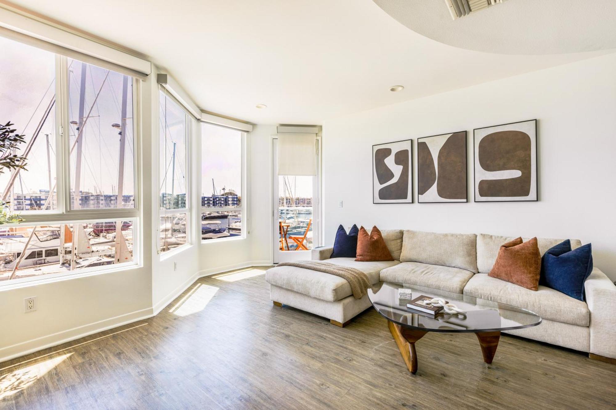 Apartment Waterfront 2br Duplex Stunning Marina Views