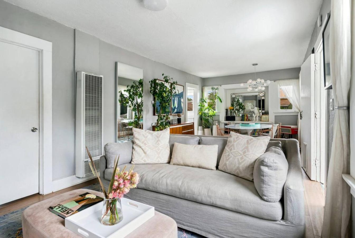 Coastal Charm Gated Venice Holiday home