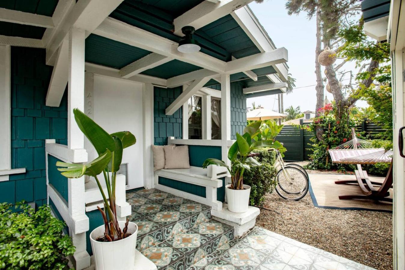 Coastal Charm Gated Venice Holiday home