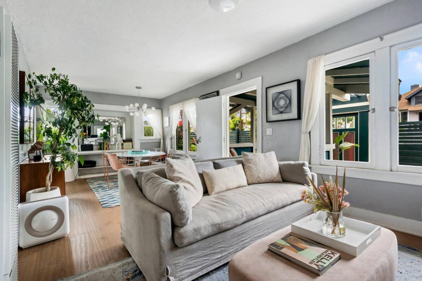 Coastal Charm Gated Venice * Los Angeles