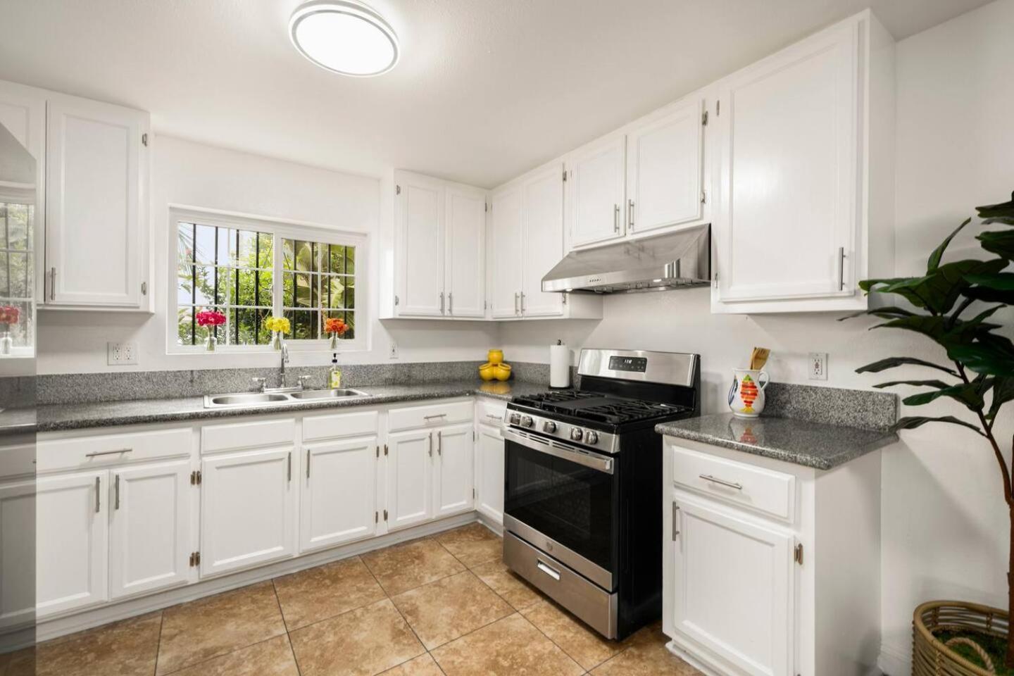 Lanzit - 35 Percent Off July! Fees! Holiday home Los Angeles