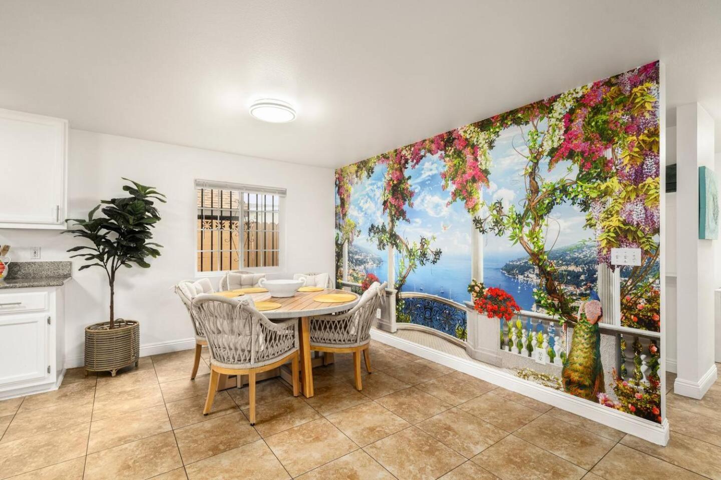 Lanzit - 35 Percent Off July! Fees! Holiday home *