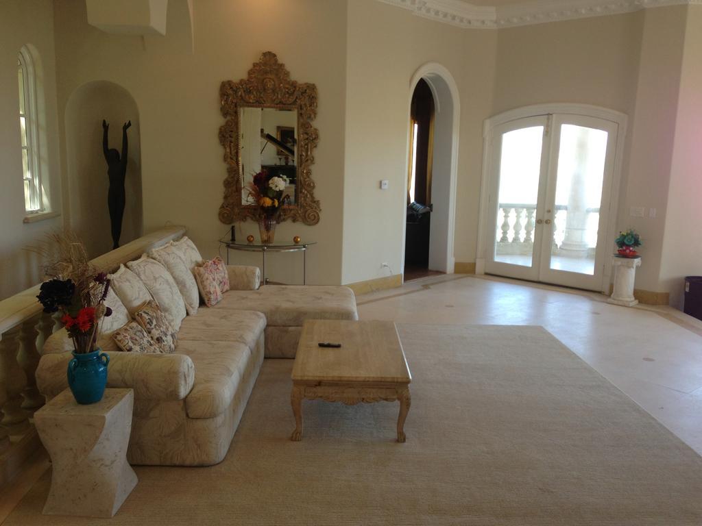 Stradella Court Mansion Los Angeles