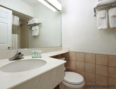 Travelodge By Wyndham Hollywood-vermont/sunset Los Angeles