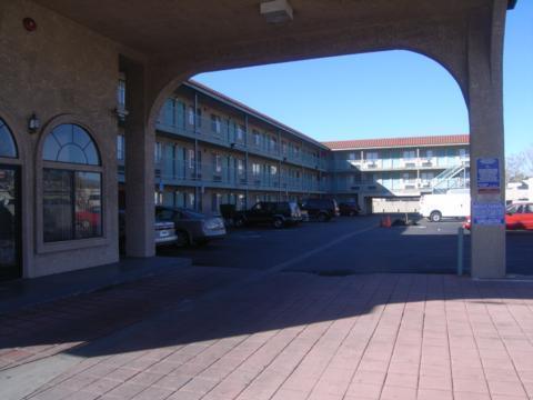 Motel Econo Motor *