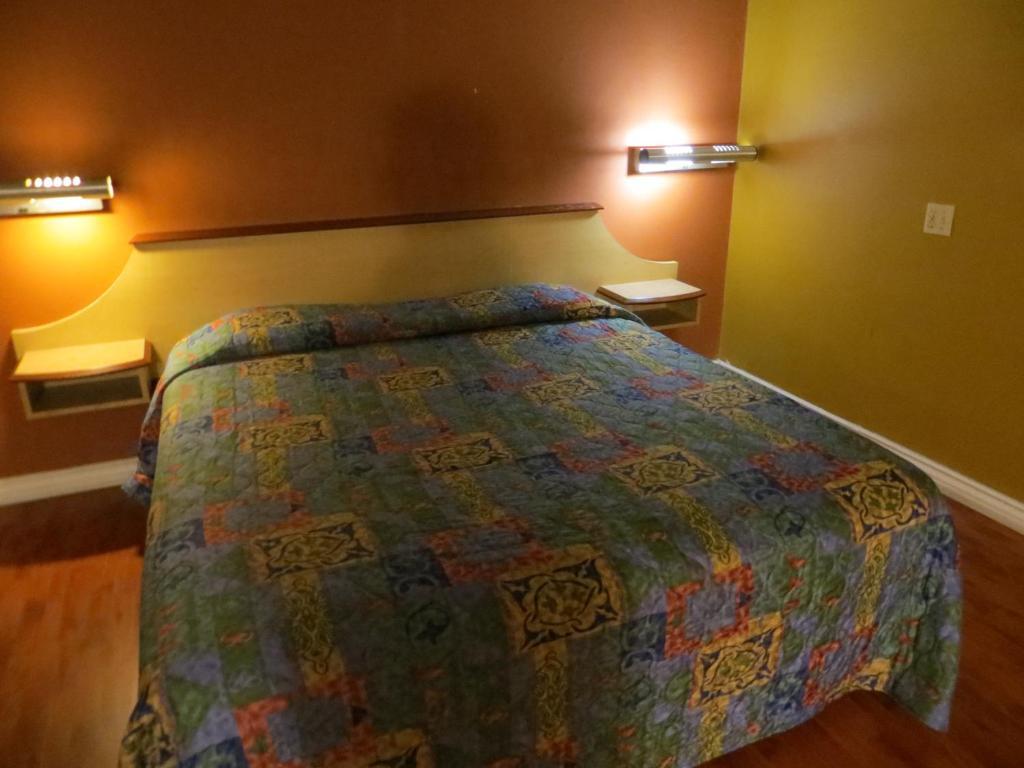 Motel Broadway *