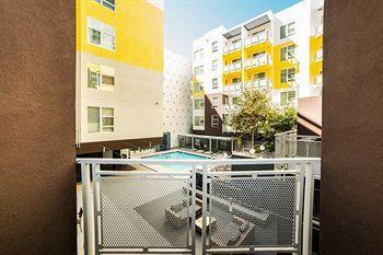 C. Allen Suites Los Angeles