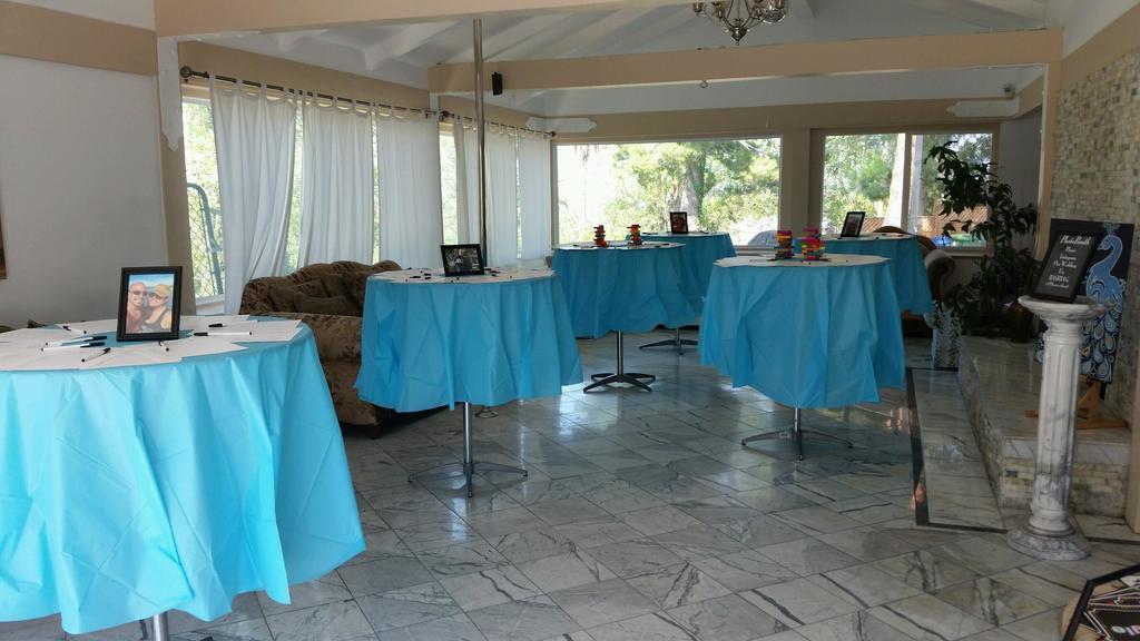 Frank Sinatra/roger Miller/clint Walkers Woodland Hills Mansion Los Angeles