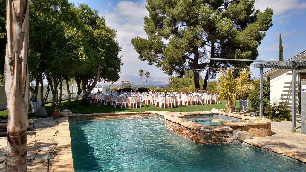Holiday home Frank Sinatra/roger Miller/clint Walkers Woodland Hills Mansion Los Angeles