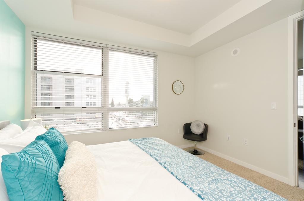 Downtown La Convention Center Apartment