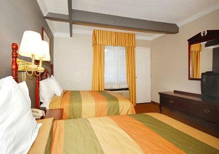 Rodeway Hollywood Motel