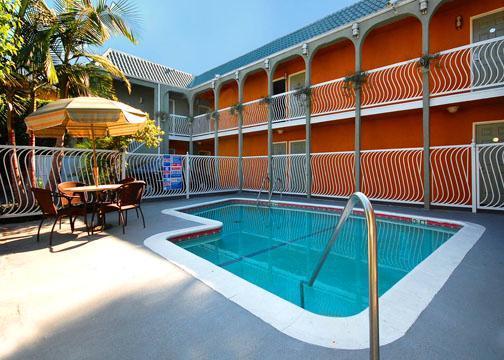 Motel Rodeway Hollywood