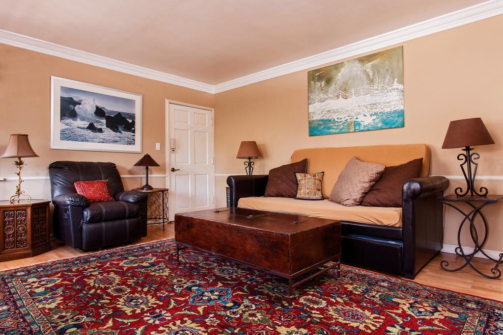 Hollywood Hills Suites Los Angeles