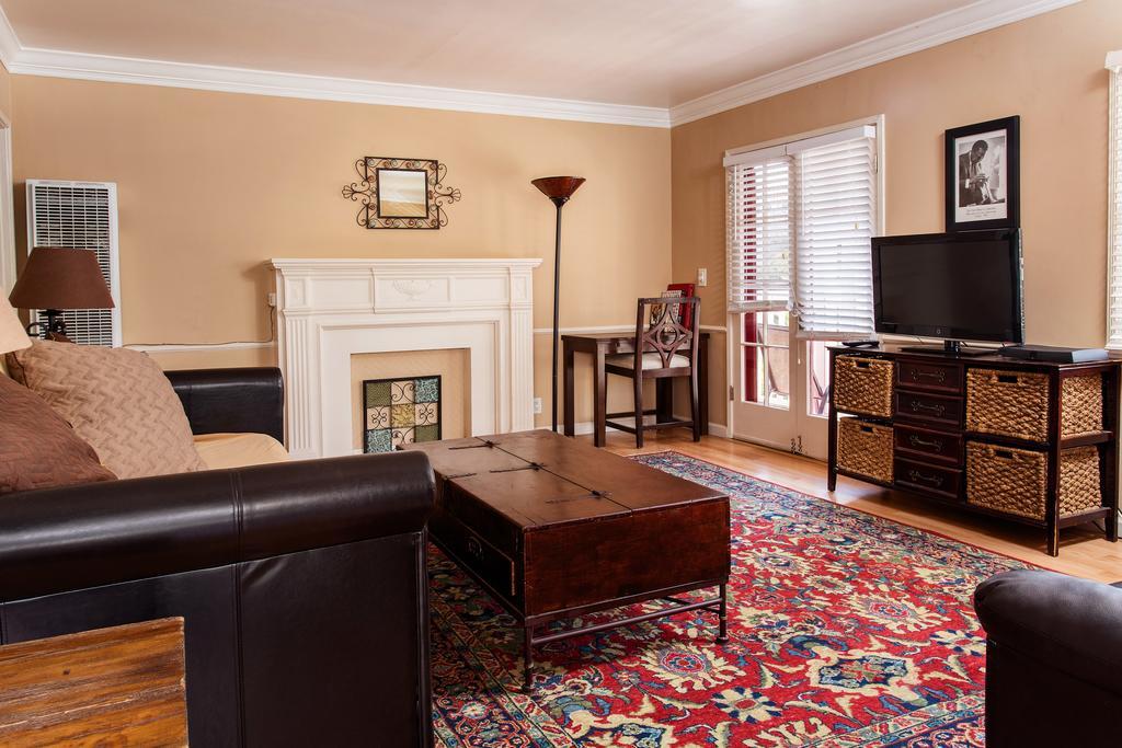 Apartamento Hollywood Hills Suites *