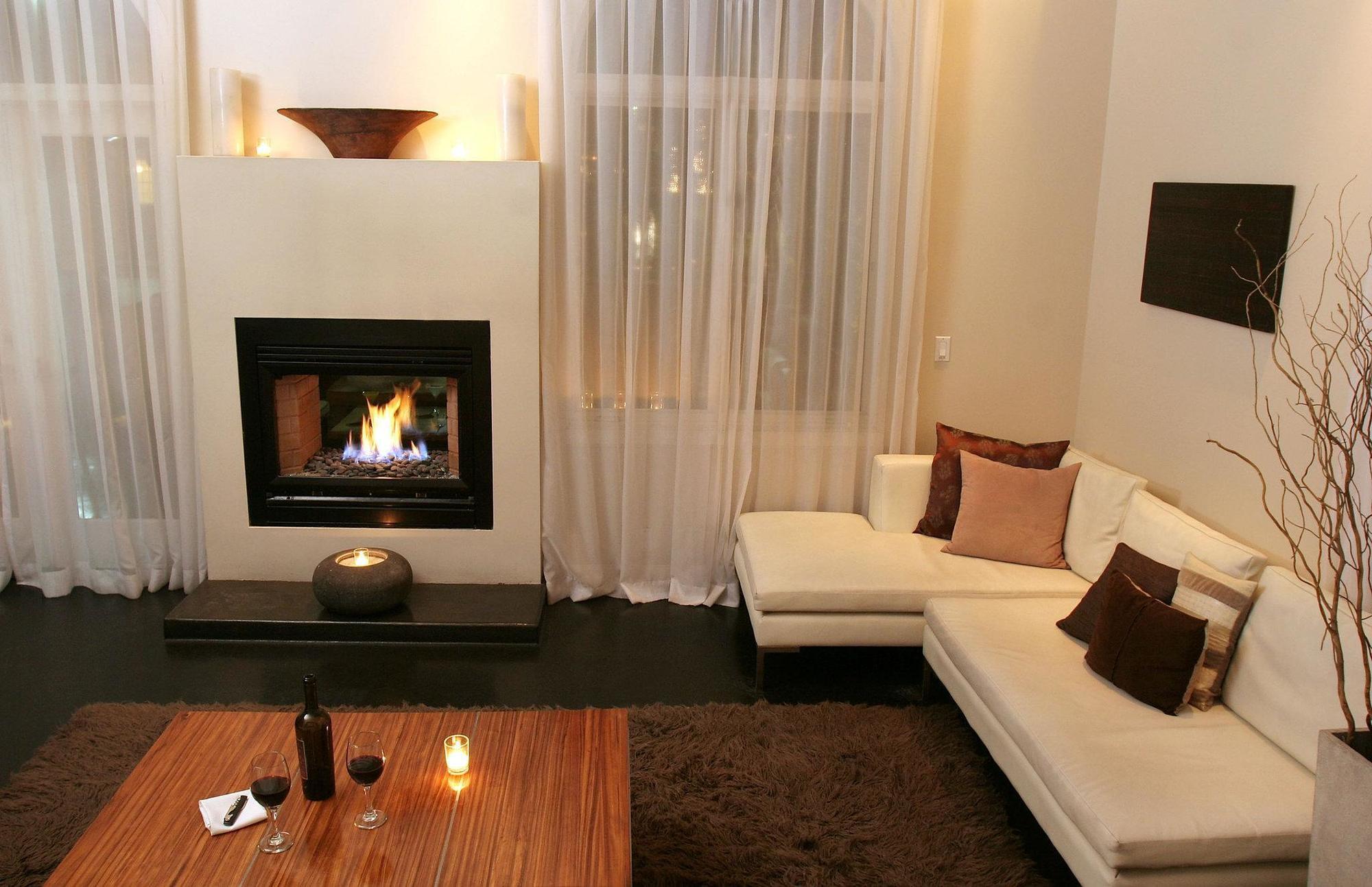 The Crescent Hotel Beverly Hills, Sonder 4*