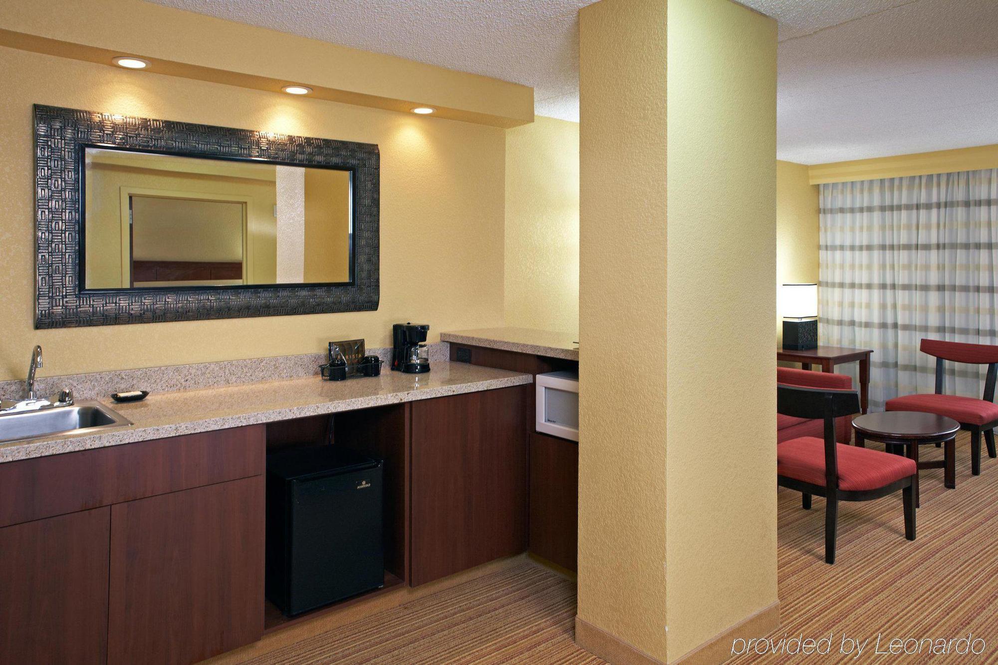 Mdr Marina Del Rey- A Doubletree By Hilton